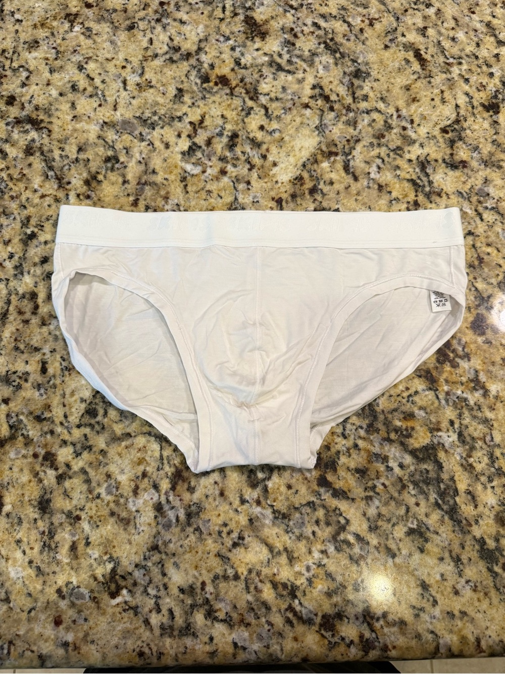 SKIMS NWOT cotton Men's Briefs size large - Picture 2 of 6